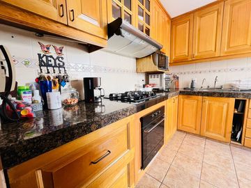 Tu nuevo hogar con 4 dormitorios y gran zona social en Miraflores
