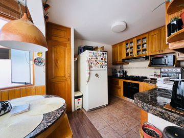 Tu nuevo hogar con 4 dormitorios y gran zona social en Miraflores