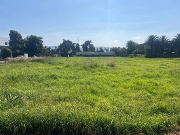 Terreno en Venta en Atlixco Centro, Fraccionamiento los Fresnos.