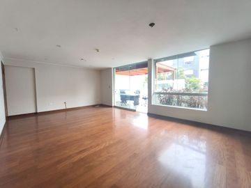 Venta de amplio departamento en San Borja – Cerca al Pentagonito