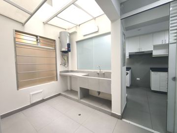 Venta de amplio departamento en San Borja – Cerca al Pentagonito