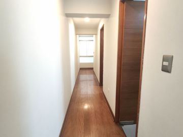 Venta de amplio departamento en San Borja – Cerca al Pentagonito