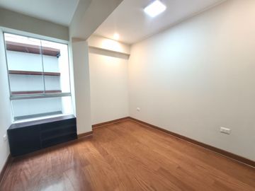 Venta de amplio departamento en San Borja – Cerca al Pentagonito