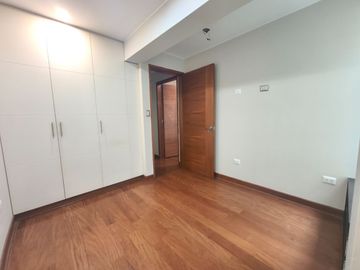 Venta de amplio departamento en San Borja – Cerca al Pentagonito
