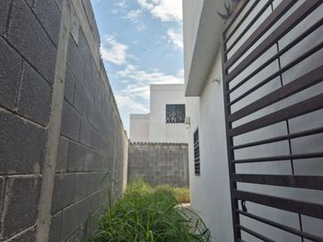 Casa en Venta Apodaca Estancias Valle de Plata