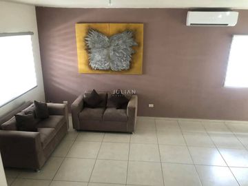 Casa en Venta Apodaca Estancias Valle de Plata
