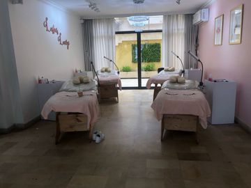 Venta de casa comercial rentera