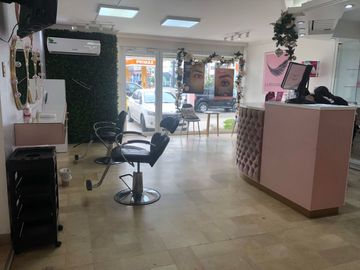 Venta de casa comercial rentera