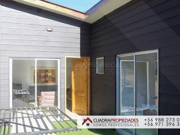 Venta de Terreno con Casa Nueva en Condominio – Cajón Grande, Olmué Valor: $140.000.000 + comisión de corretaje