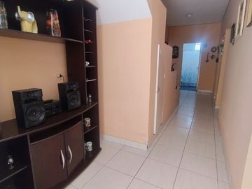 AMPLIA CASA EN VENTA EN URBANIZACON MIRAFLORES  -  AV CAYETANO HEREDIA. - CASTILLA - PIURA