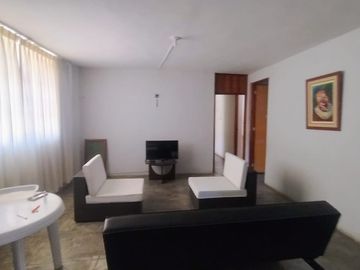 AMPLIA CASA EN VENTA EN URBANIZACON MIRAFLORES  -  AV CAYETANO HEREDIA. - CASTILLA - PIURA
