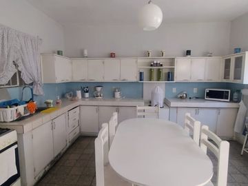 AMPLIA CASA EN VENTA EN URBANIZACON MIRAFLORES  -  AV CAYETANO HEREDIA. - CASTILLA - PIURA