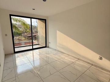 Casa en Venta con alberca privada con jardín privado en Jiutepec Morelos