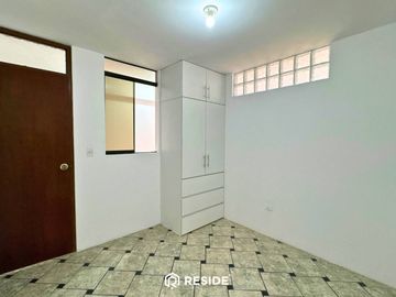 Departamento de 2 Dormitorios en 3er Piso  Urb. Covicorti