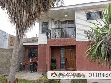 Vendo Casa Independiente, con piscina y quincho, Solida, Cruz de Lorena Quilpue
