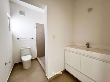 CASA EN VENTA AL NORTE