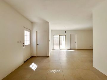 CASA EN VENTA AL NORTE