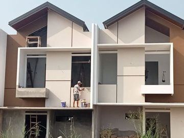 Rumah Dijual Di Pocis Pamulang Tangerang Selatan 2 Lantai MURAH Jual Baru [AGV10]