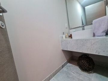 DEPARTAMENTO TIPO GARDEN-HOUSE EN VENTA EN ANTIA INTERLOMAS, EDO. DE MÉXICO.