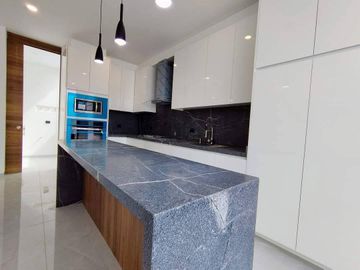 VENTA ESPECTACULAR CASA EN TAMARINDOS