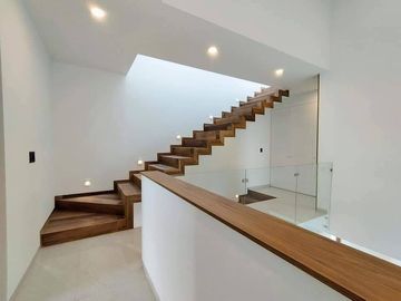 VENTA ESPECTACULAR CASA EN TAMARINDOS