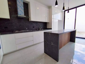 VENTA ESPECTACULAR CASA EN TAMARINDOS