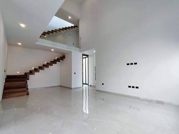 VENTA ESPECTACULAR CASA EN TAMARINDOS
