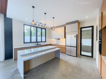 Treveia Nuvali | House and Lot For Sale - #8460