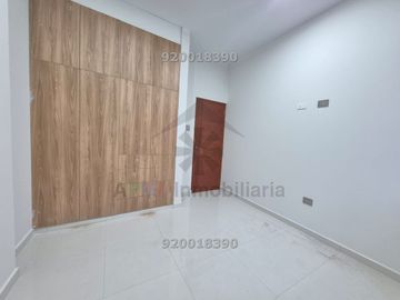 VENTA DE DEPARTAMENTO CON ESTACIONAMIENTO CERCA DE LA UNIVERSIDAD SIPÁN