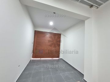 VENTA DE DEPARTAMENTO CON ESTACIONAMIENTO CERCA DE LA UNIVERSIDAD SIPÁN