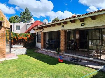 CASA  EN VENTA CLUB DE GOLF TEQUISQUIAPAN