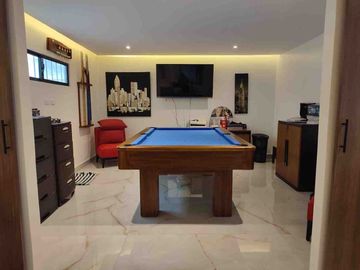 🏡 ¡Descubre tu nuevo hogar en  Urdesa! 🌿