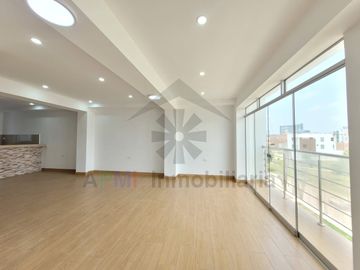 VENTA DE DEPARTAMENTOS FRENTE A PARQUE CERCA DE LA UNIVERSIDAD SIPÁN