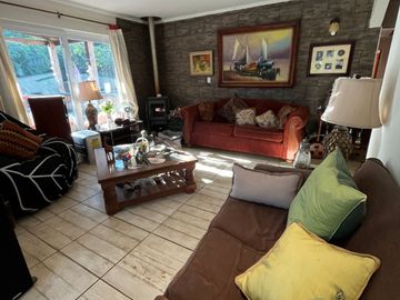 EXCLUSIVA PARCELA CON CASA, PISCINA Y CLUB HOUSE