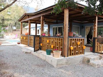 EXCLUSIVA PARCELA CON CASA, PISCINA Y CLUB HOUSE