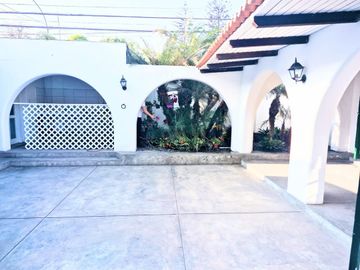 (S)VENDO  ESPECTACULAR RESIDENCIA EN GOLF LOS INCAS SURCO 1,200 M2