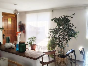 Casa Remodelada En La Reina, Cercana A Metro Y Plaza Egaña