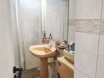 Casa Remodelada En La Reina, Cercana A Metro Y Plaza Egaña