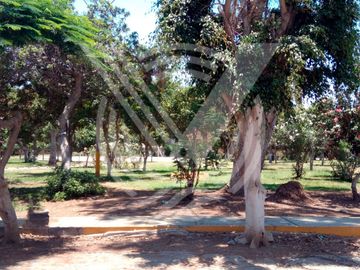 AMPLIA Y LINDA CASA FRENTE A PARQUE EN URBANIZACIÓN PACÍFICO EN ZONA PRIVADA CON VIGILANCIA 24/7
