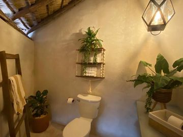 CASA AMUEBLADA A 2 CUADRAS DE PASEO MONTEJO EN MÉRIDA