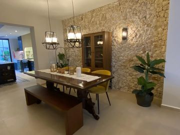 CASA AMUEBLADA A 2 CUADRAS DE PASEO MONTEJO EN MÉRIDA