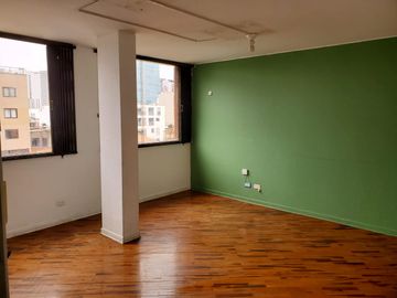 Oportunidad En Magdalena: Departamento De 2 Dorm., Buena Zona Y Excelente Precio