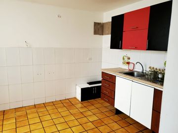 Oportunidad En Magdalena: Departamento De 2 Dorm., Buena Zona Y Excelente Precio