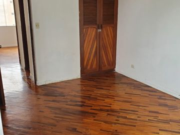 Oportunidad En Magdalena: Departamento De 2 Dorm., Buena Zona Y Excelente Precio