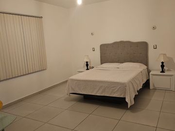 CASA EN VENTA EN MISIONES II, CENTRO SUR/ QUERÉTARO