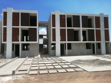 PREVENTA DE DEPARTAMENTOS DE PACHUQUILLA