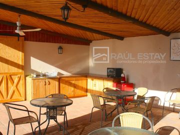 VENDEMOS casa en exclusivo Condominio