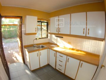 VENDEMOS casa en exclusivo Condominio