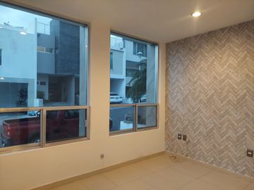 CASA EN VENTA EN CLAUSTROS DE LAS MISIONES 2, CENTRO SUR/ QUERÉTARO