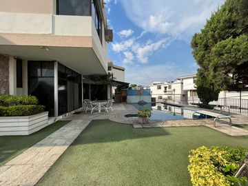 venta de casa  en Lomas de Urdesa